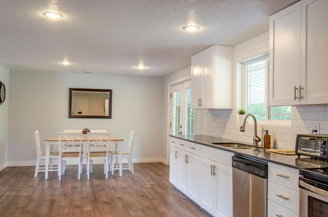 Never Stop Exploring- 3 Bedroom 2 Bath Home Of Duplex, Close To Zion, Bryce, And Brianhead Cedar City Bagian luar foto